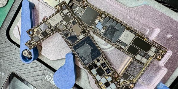 iPhone12mini 突然の起動不良（基板復旧修理）-7